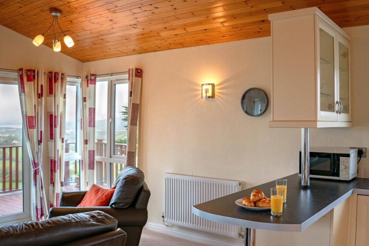 Finest Retreats - Whitsand Bay Lodge Torpoint Exterior photo