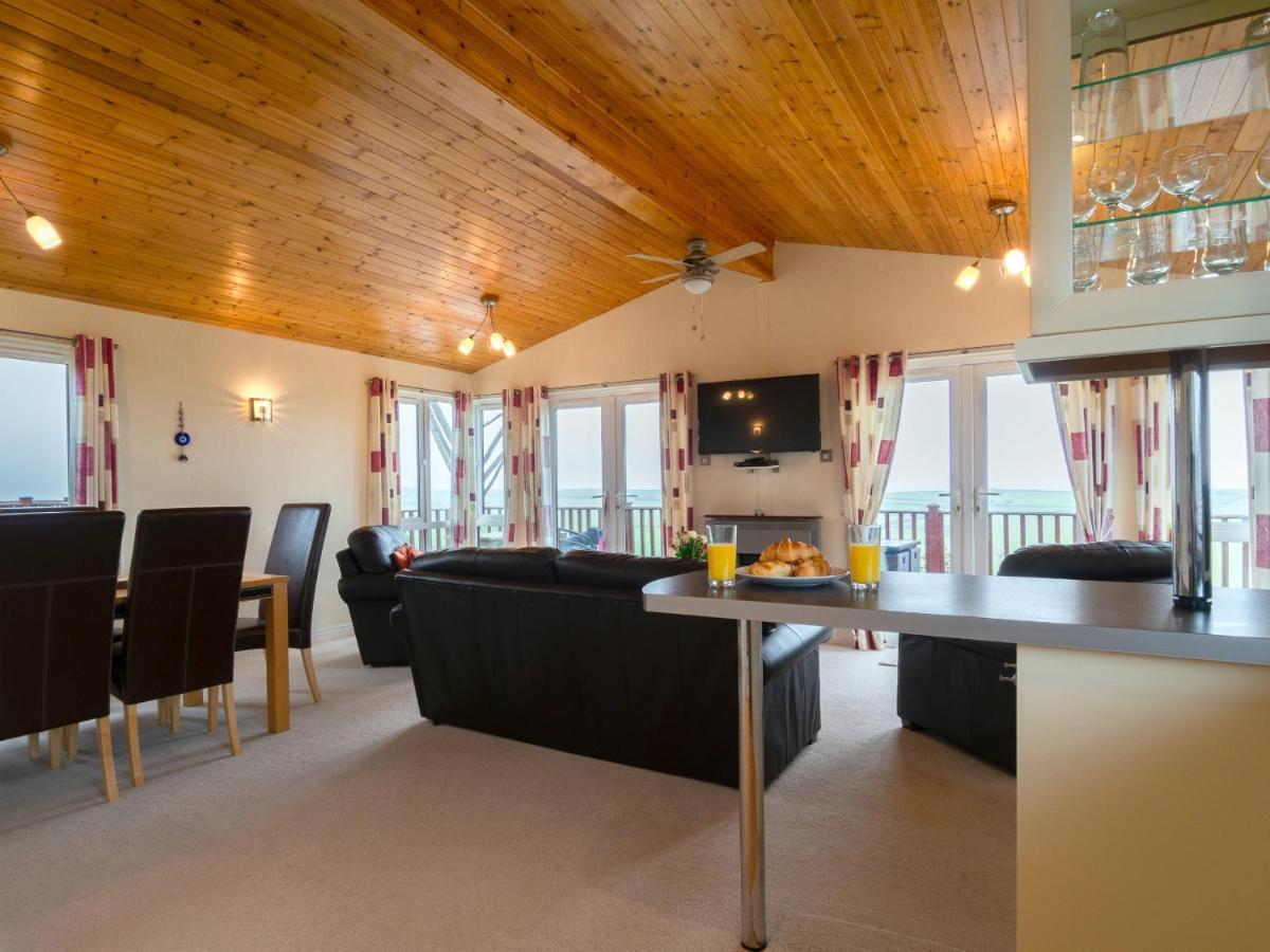 Finest Retreats - Whitsand Bay Lodge Torpoint Exterior photo